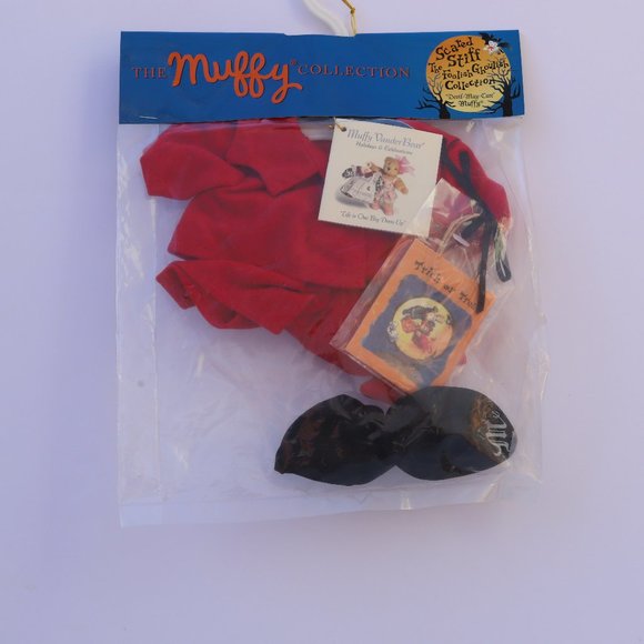 The Muffy Collection - Devil May Care Muffy Outfit - Picture 1 of 7
